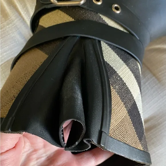 Burberry Exploded Check Pattern Rubber Rain Boots, Sz 38 - Picture 13 of 13